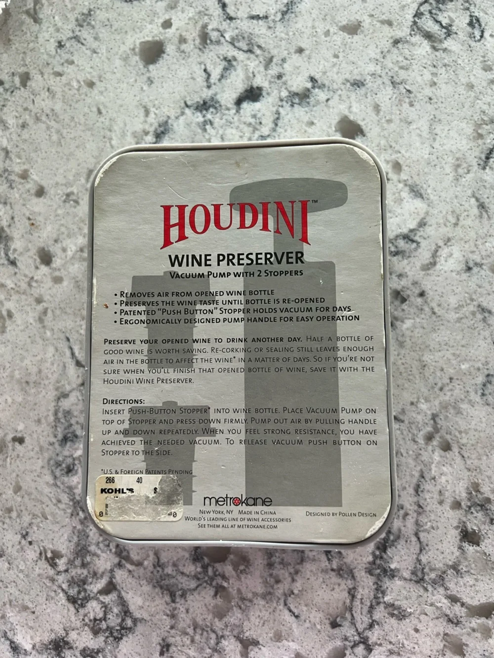Black Wine Preserver Pump with 2 Black Stoppers